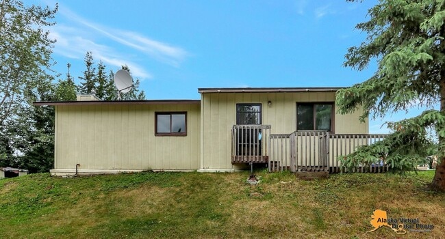 Building Photo - Charming 3 Bedroom Ranch Style Home in East Anchorage