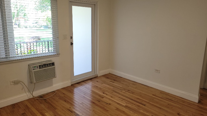 Building Photo - 9005 NE 8th Ave