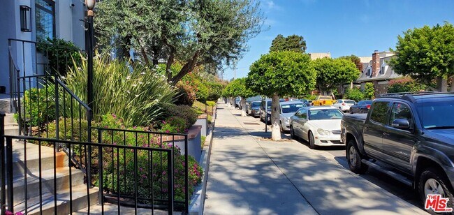 Building Photo - 8163 Redlands St