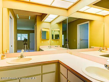 Building Photo - 13460 Little Farms Dr