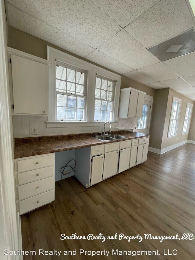 Building Photo - 2 br, 1 bath House - 1729 Madison Avenue