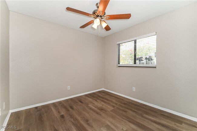 Building Photo - 17609 Brentwood Ct