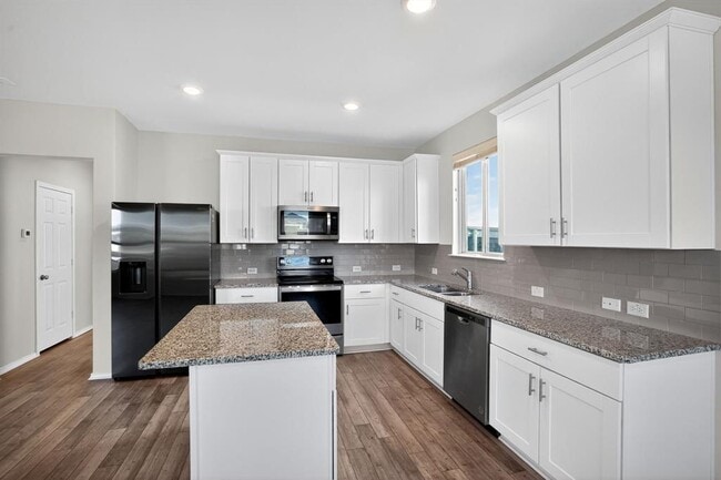 Building Photo - 453 Stone Water Ln