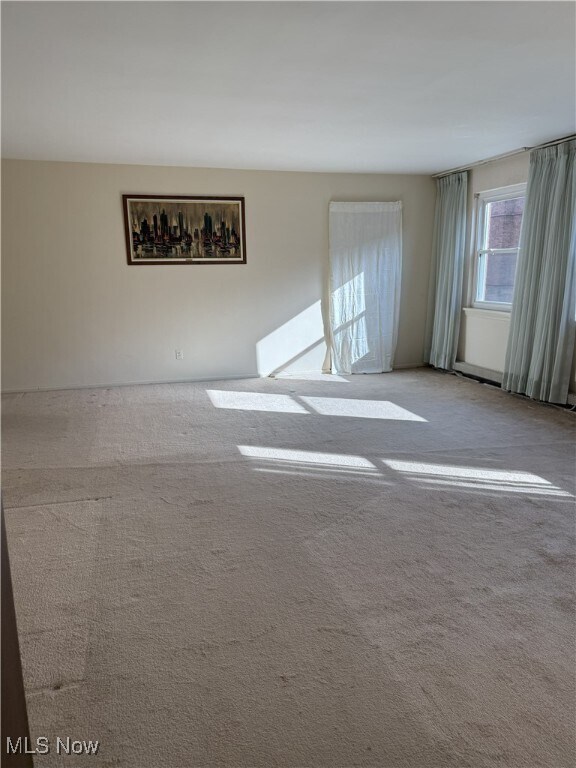 Building Photo - 13781 Cedar Rd