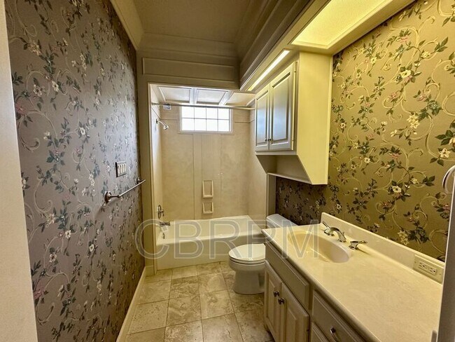 Building Photo - 4202 78th St