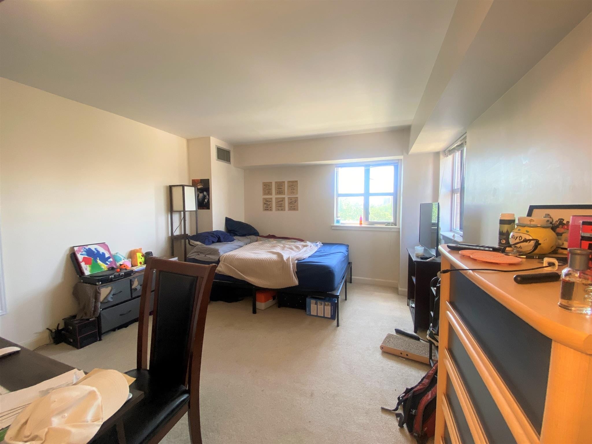 Building Photo - 931 Massachusetts Ave