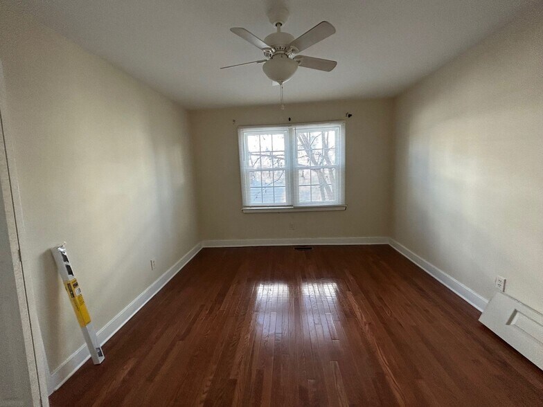 Building Photo - 61 Cooper St