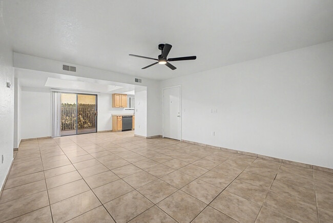 Building Photo - 16624 E Palisades Blvd