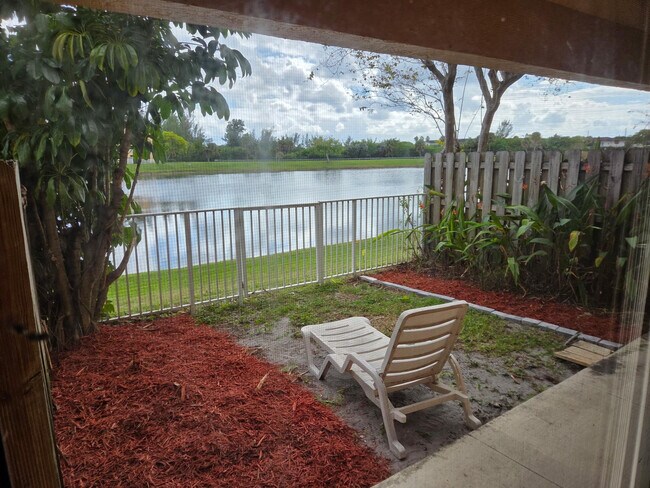 Building Photo - 5200 NW 31st Ave