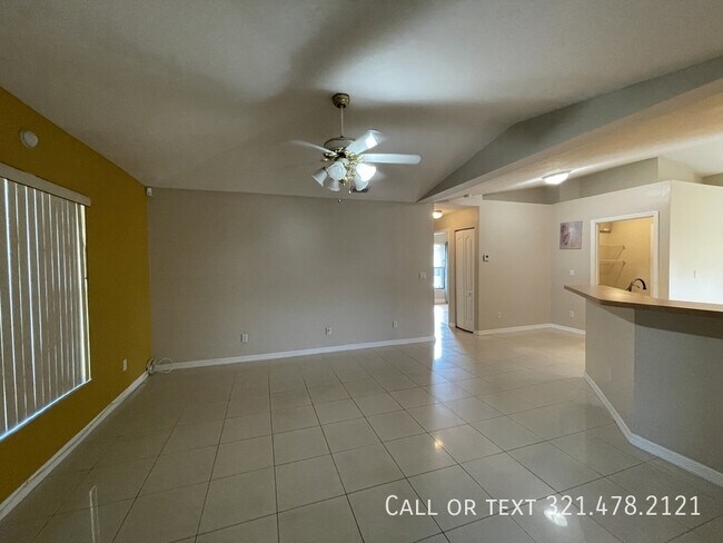 Building Photo - 611 Americana Blvd NE