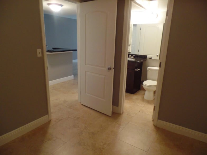 Building Photo - 2811 N Oakland Forest Dr