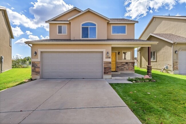 Building Photo - 1781 N Belvedere Way