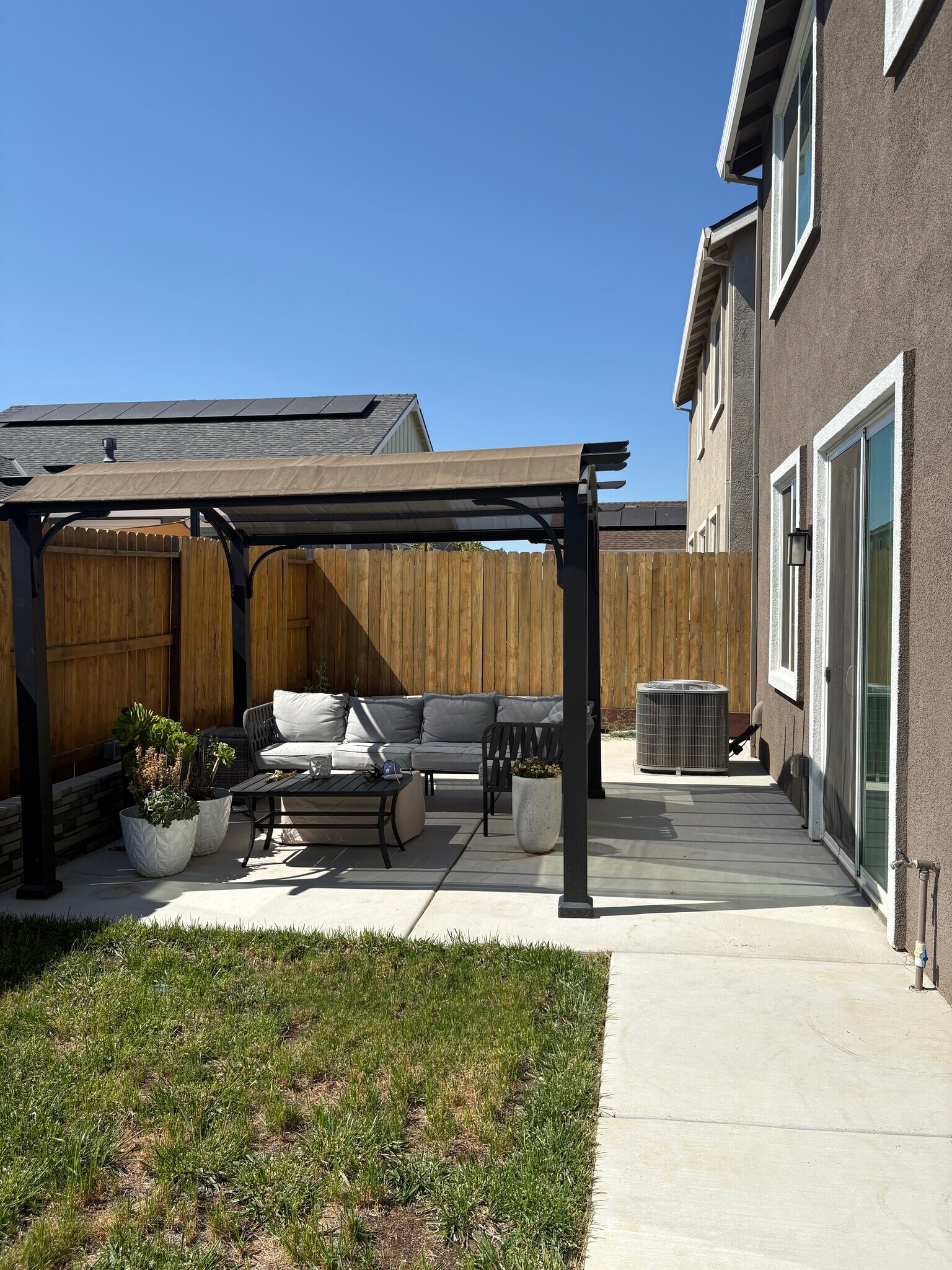 Building Photo - 1501 Scotty Way