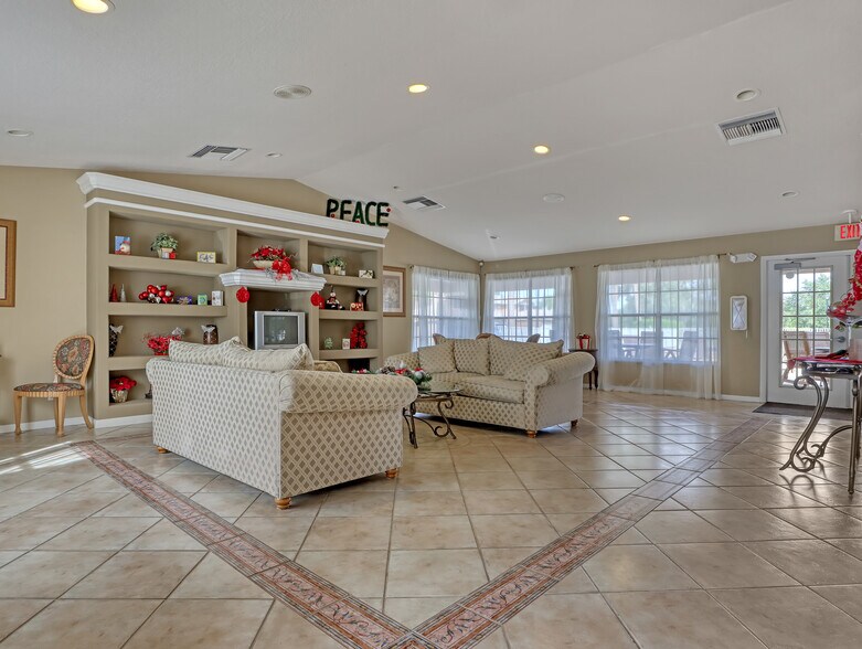 Building Photo - 1841 Long Iron Dr