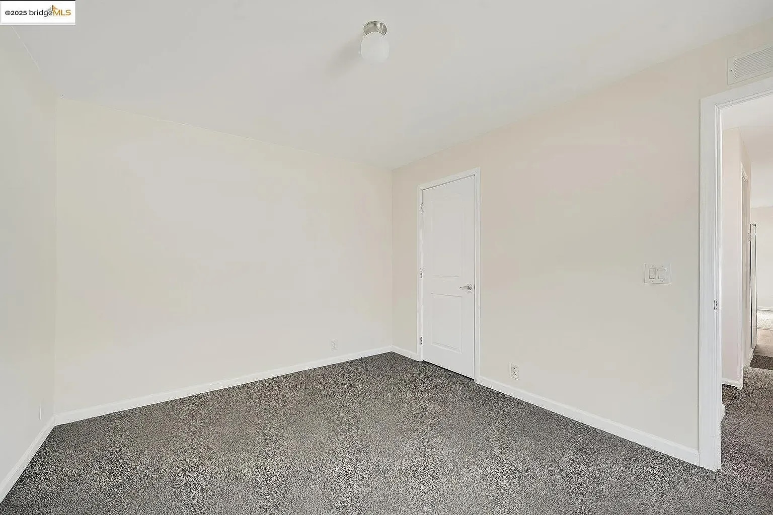 Building Photo - 9510 Harbor Dr