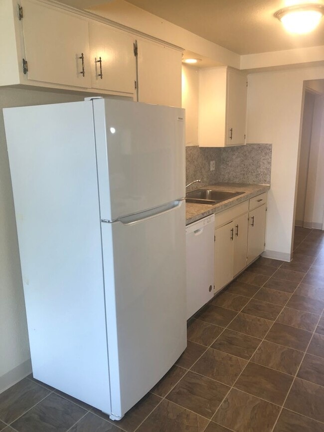 Building Photo - purvis02