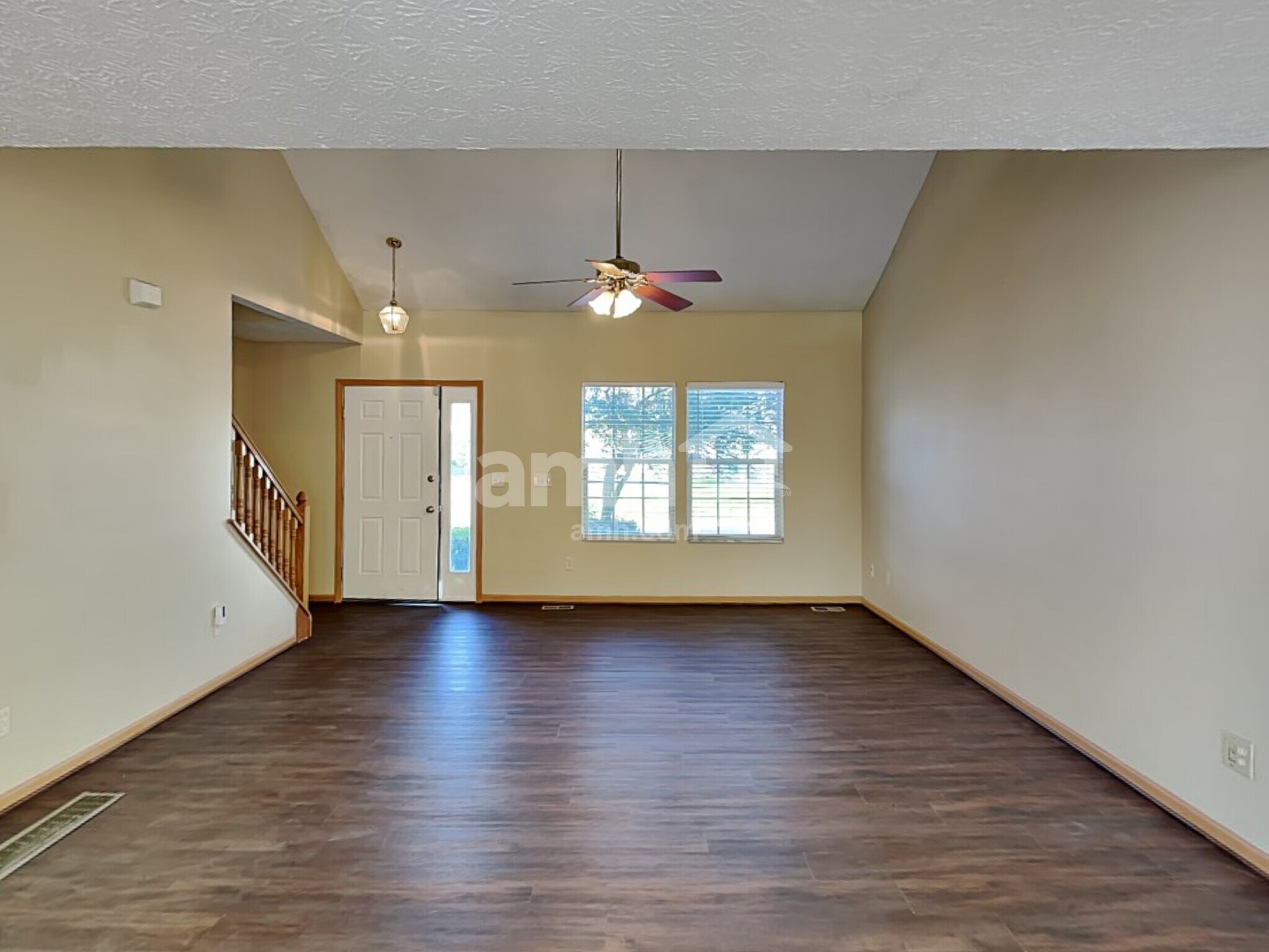 Building Photo - 5529 Hillbrook Dr