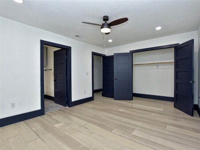 Building Photo - 11800 Tedford St