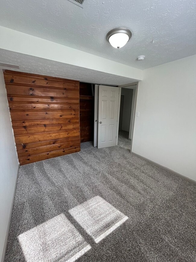 Building Photo - Renovated 5 Bedroom Home-Rare Find