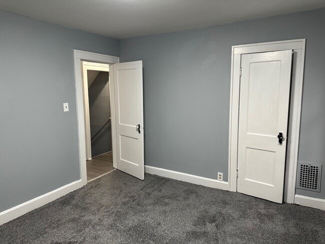 Building Photo - Coming Soon-Large house with fresh paint &...