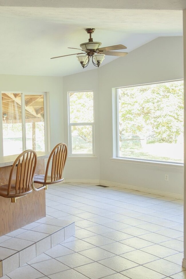 Building Photo - 4087 E 356 N