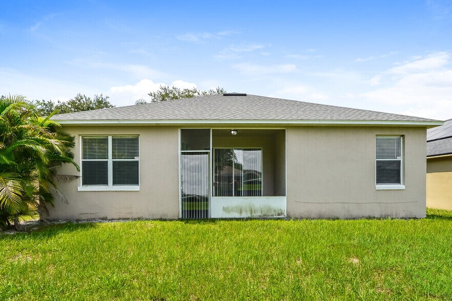 Building Photo - 4059 Boca Woods Dr