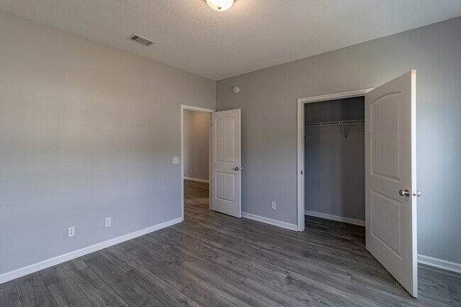 Building Photo - 377 Bobwhite Trail