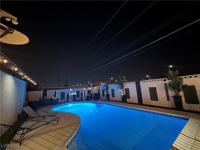 Building Photo - 5372 Princess Jean St