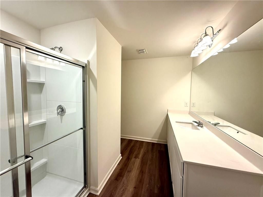 Building Photo - 119 Pond Ct