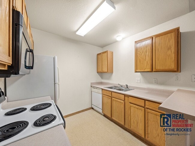 Building Photo - 2 Bed, 2 Bath Condo- Prime Location Near CSU & Old Town FOCO!