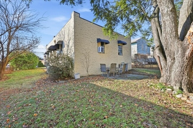 Building Photo - 283 Pasadena Ave