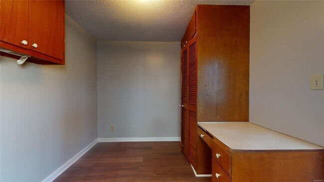 Building Photo - 1806 Heatherton Dr