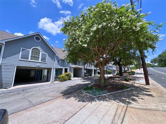Building Photo - 3942 Shoal Creek Blvd