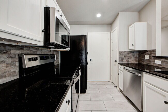 Building Photo - 1225 Briar Patch Way