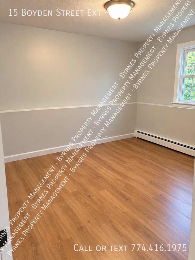 Building Photo - 15 Boyden St Ext