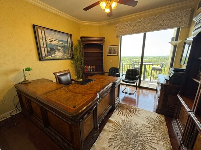 Building Photo - 14380 Riva Del Lago Dr
