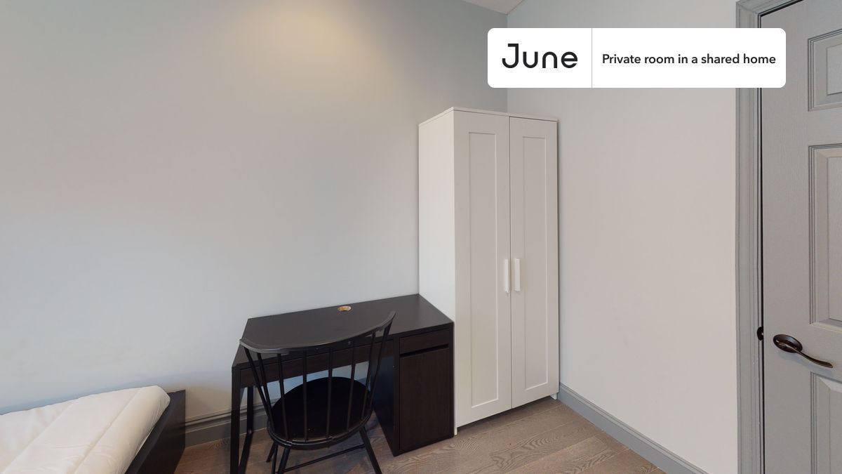 Building Photo - Room in Shared 3 bed/1 bath home in East Village