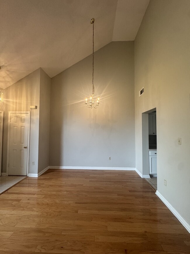 Building Photo - 7745 Shadowland Dr