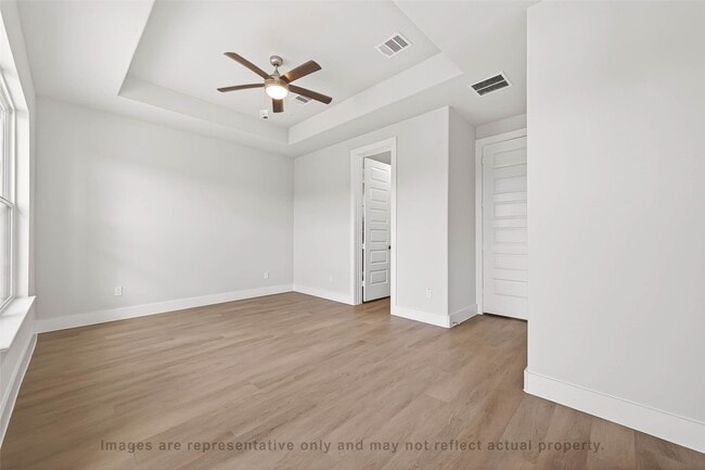 Building Photo - 10719 Mason Rd