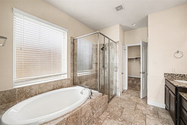 Building Photo - 2310 Falcon Brook Dr