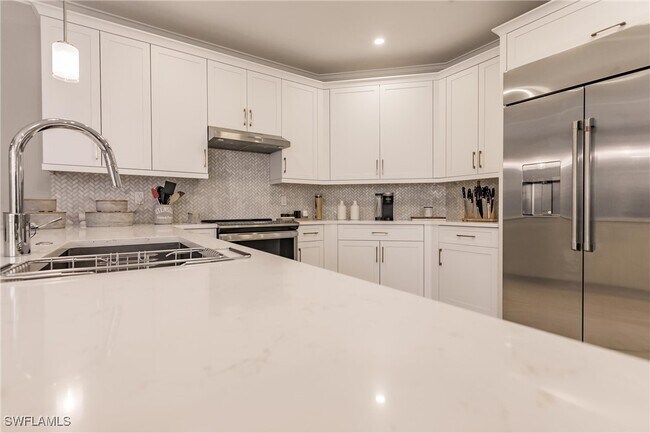 Building Photo - 181 Colonade Cir