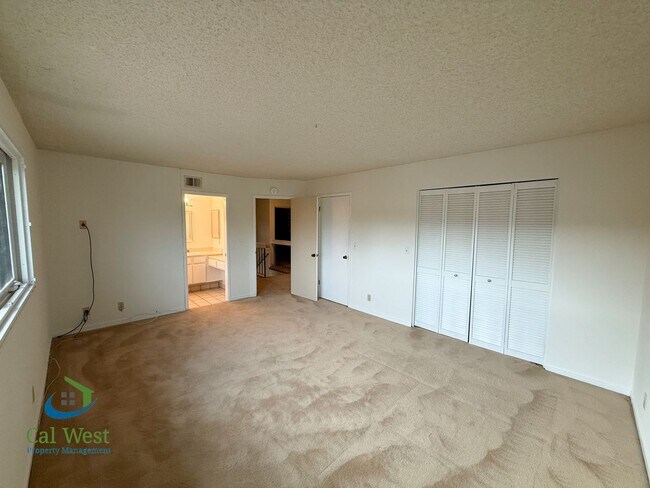 Building Photo - $4395 - Spacious 5 Bed/3 Bath Gilroy Home Located in Sunrise Park Neighborhood