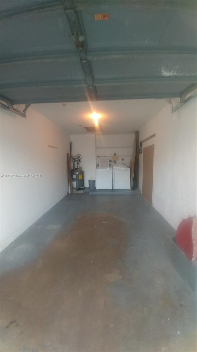 Building Photo - 5721 Wingham Way