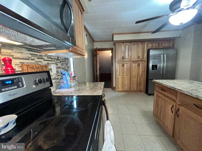 Building Photo - 3870 Coseytown Rd