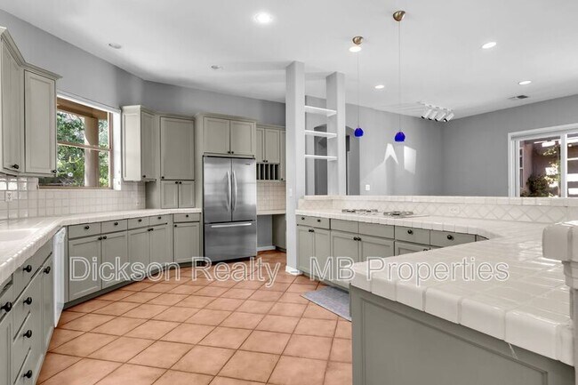 Building Photo - 4440 Juniper Trail