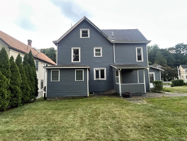 Building Photo - 127 E Chester St