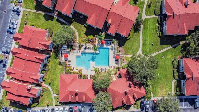 Building Photo - 9481 Highland Oak Dr