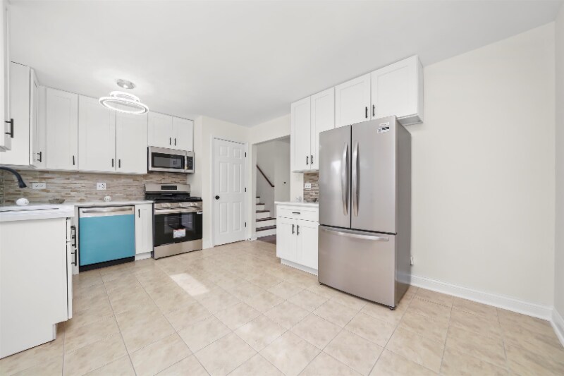 Building Photo - 221 S Park Blvd