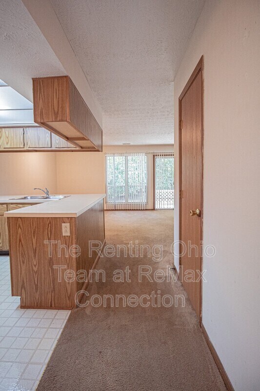 Building Photo - 6486 Reflections Dr