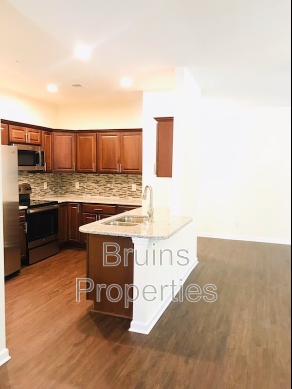 Building Photo - 2606 Pennoak Way